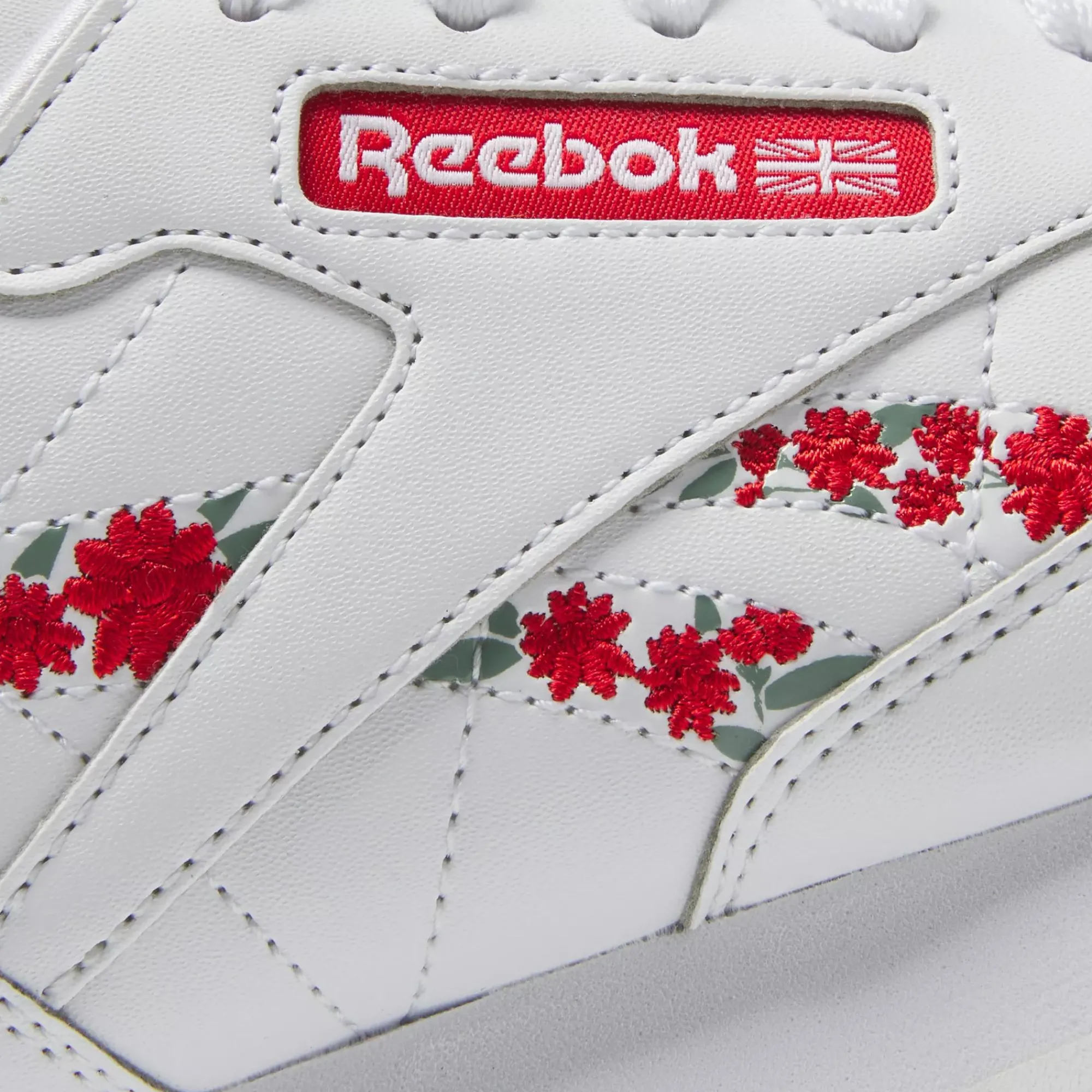 Big Kids' Shoes (Sizes 3.5-7)|Reebok Big Kids' Shoes (Sizes 3.5-7) Classic Leather Shoes - Grade School