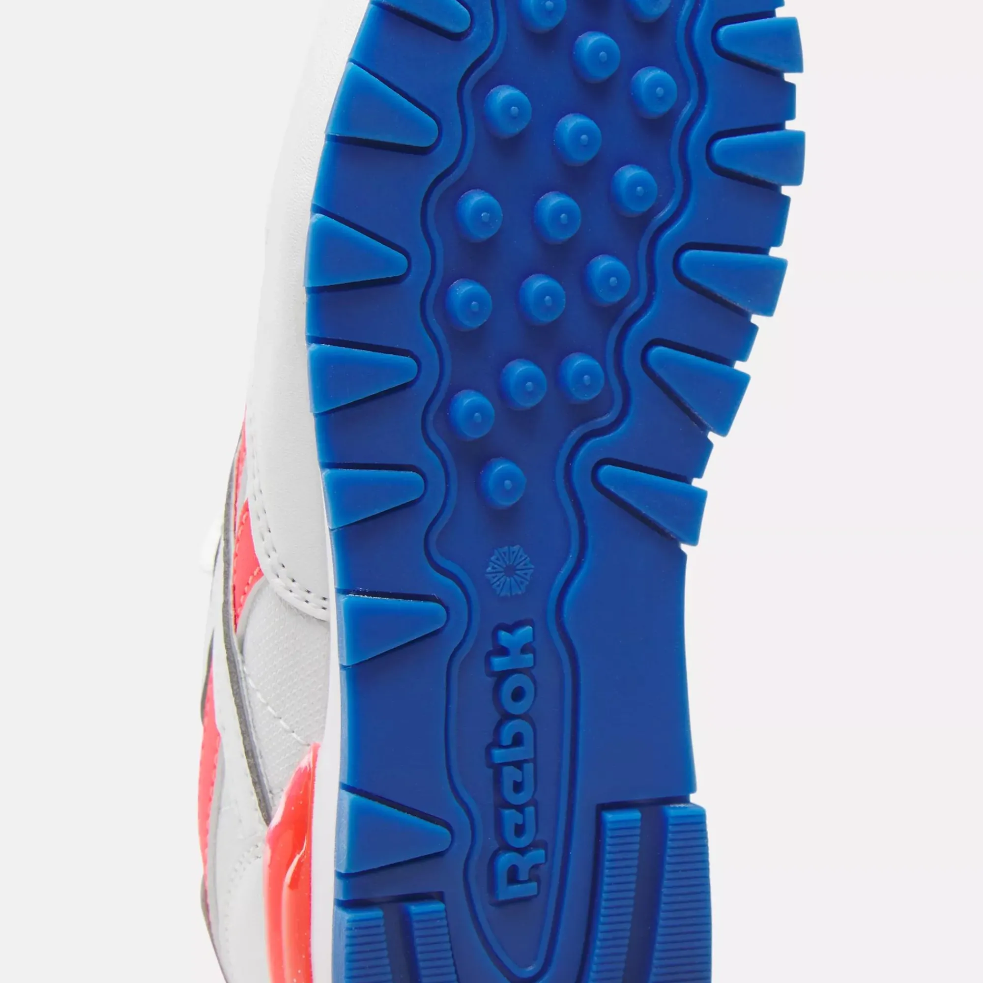 Big Kids' Shoes (Sizes 3.5-7)|Reebok Big Kids' Shoes (Sizes 3.5-7) Classic Leather Step 'N Flash Shoes - Preschool