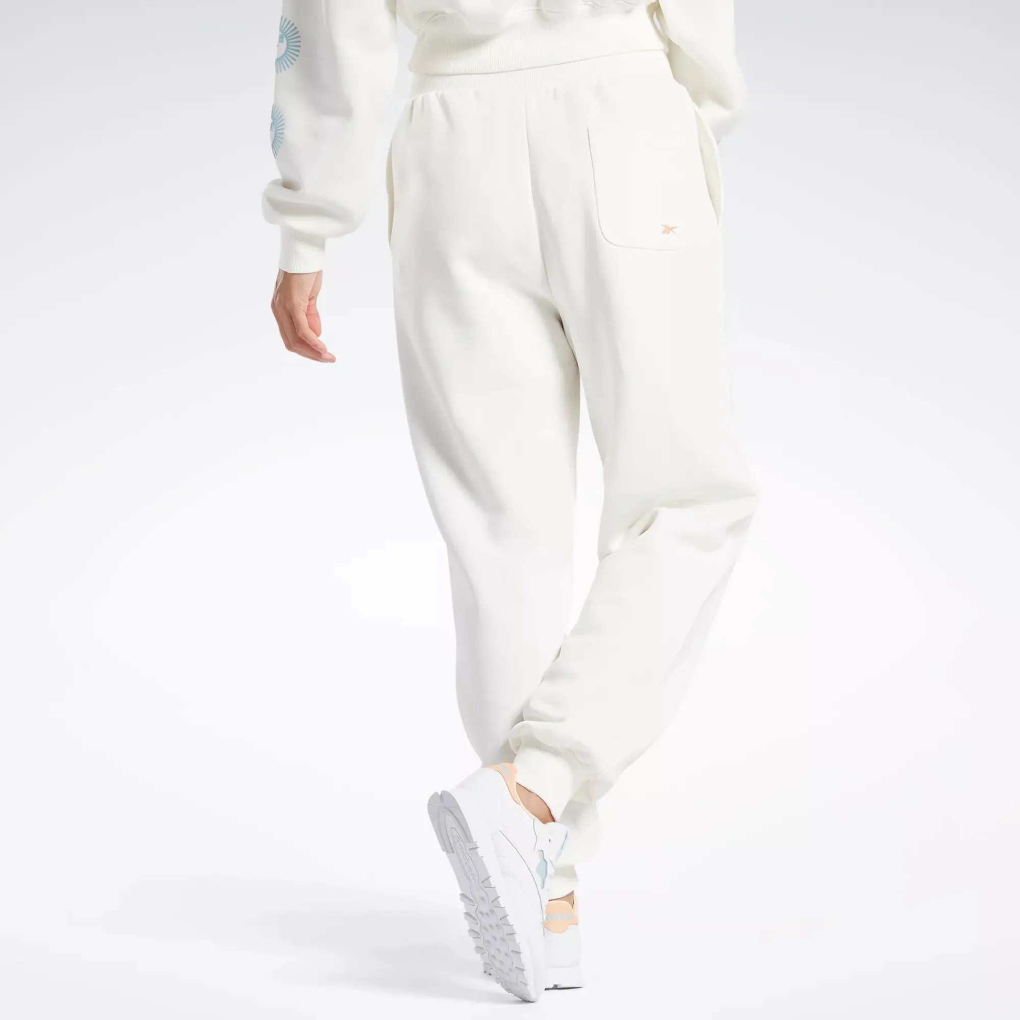 Pants & Sweatpants|Reebok Pants & Sweatpants Classics Graphic Pants